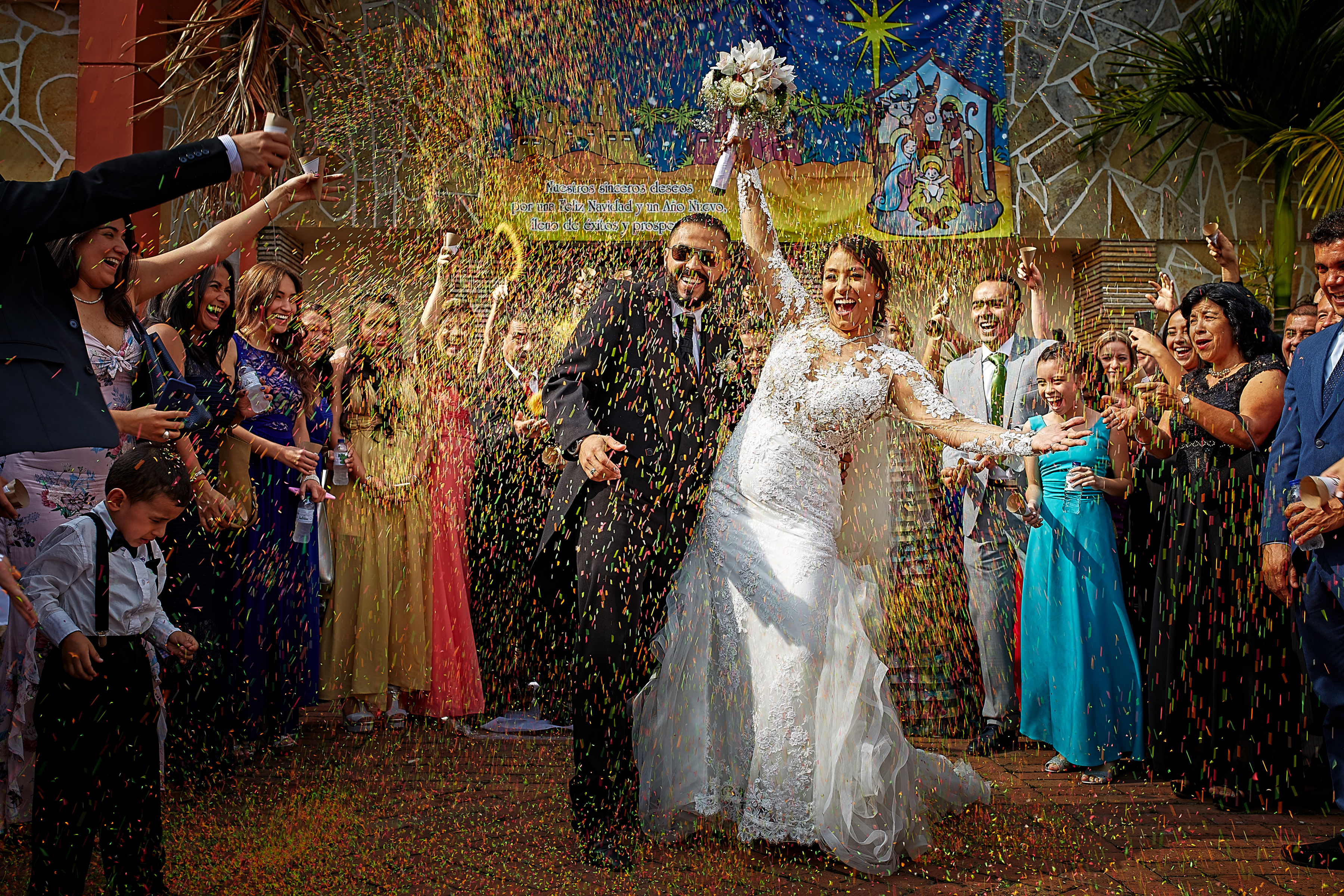 best wedding photographers in Colomia, John Palacio, wedding exit