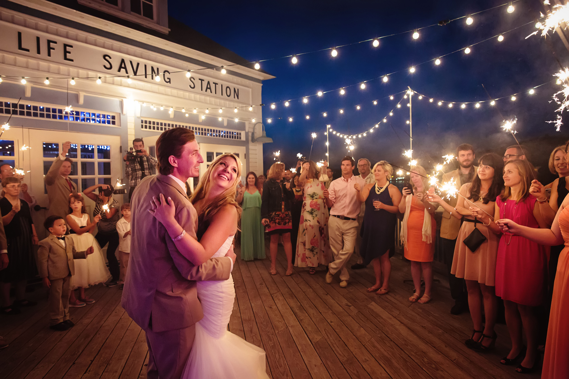 How to Make Your First Dance Memorable | World’s Best Wedding Photography