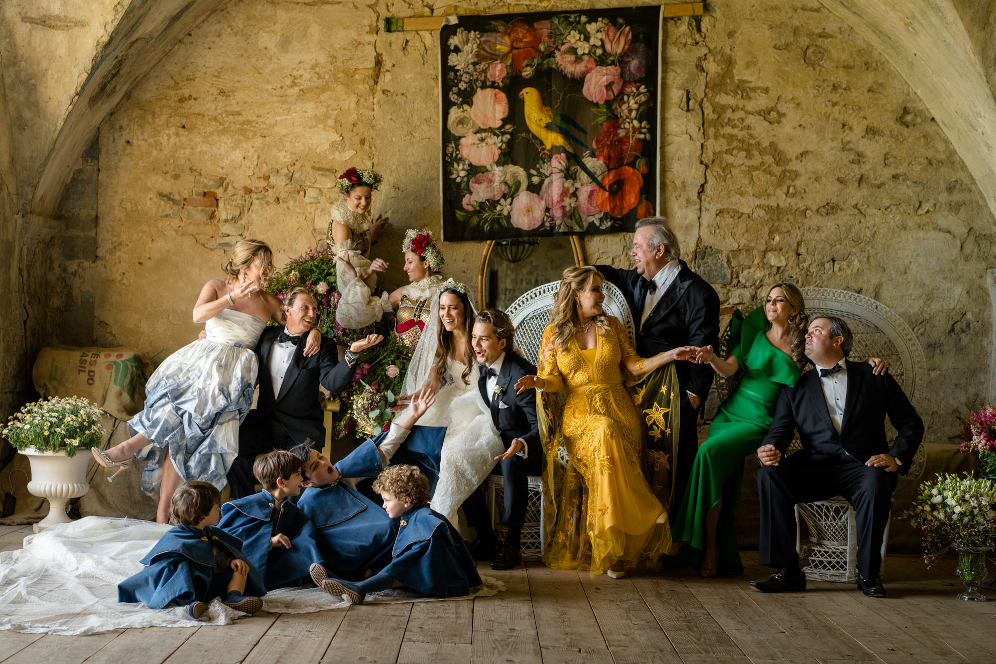 theatre-themed-bridal-party-gold-green-blue-attire-worlds-best-wedding-photos-david-bastianoni-italy-wedding-photographers