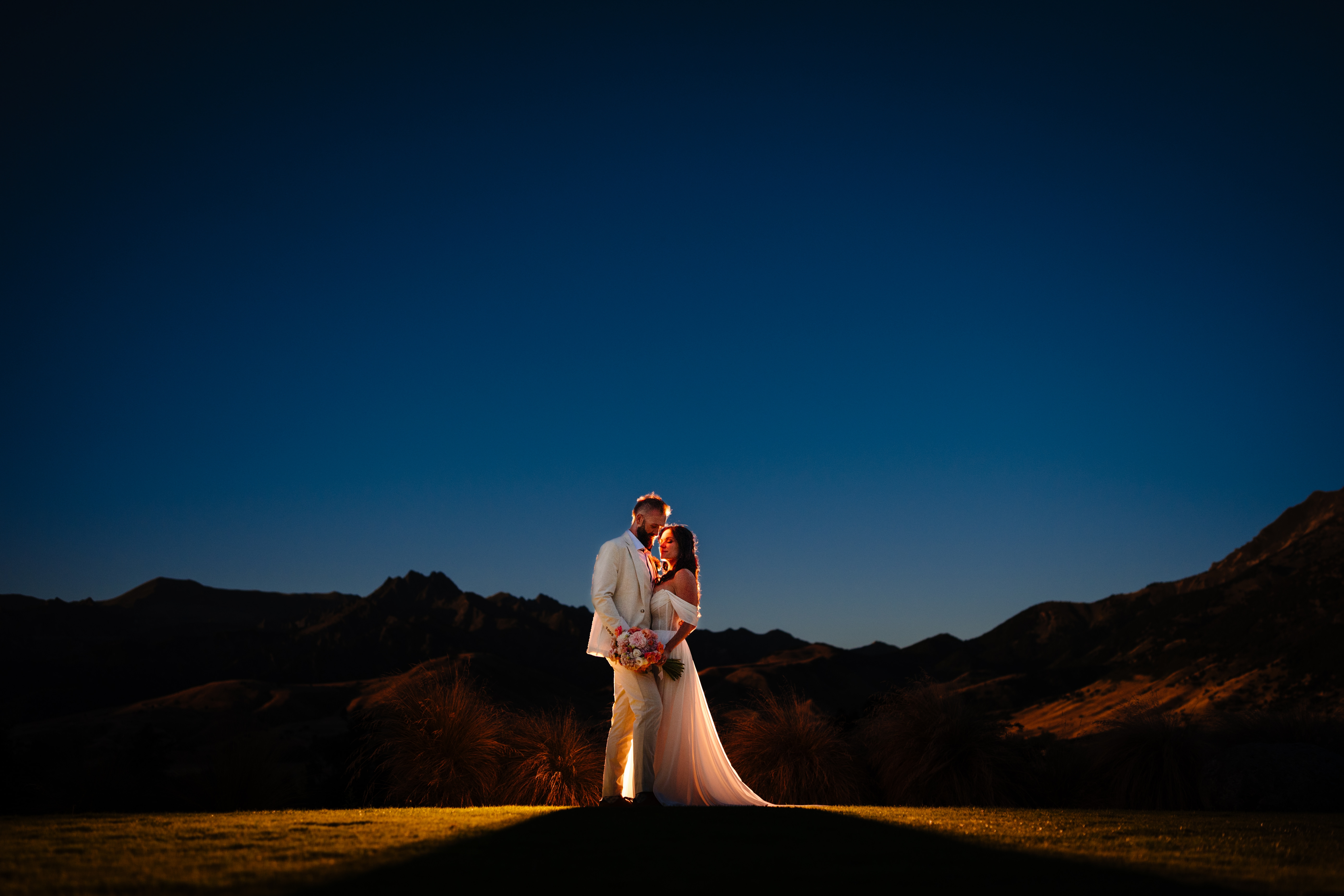 Intimate mountaintop wedding in Wanaka, New Zealand - Vinson Images