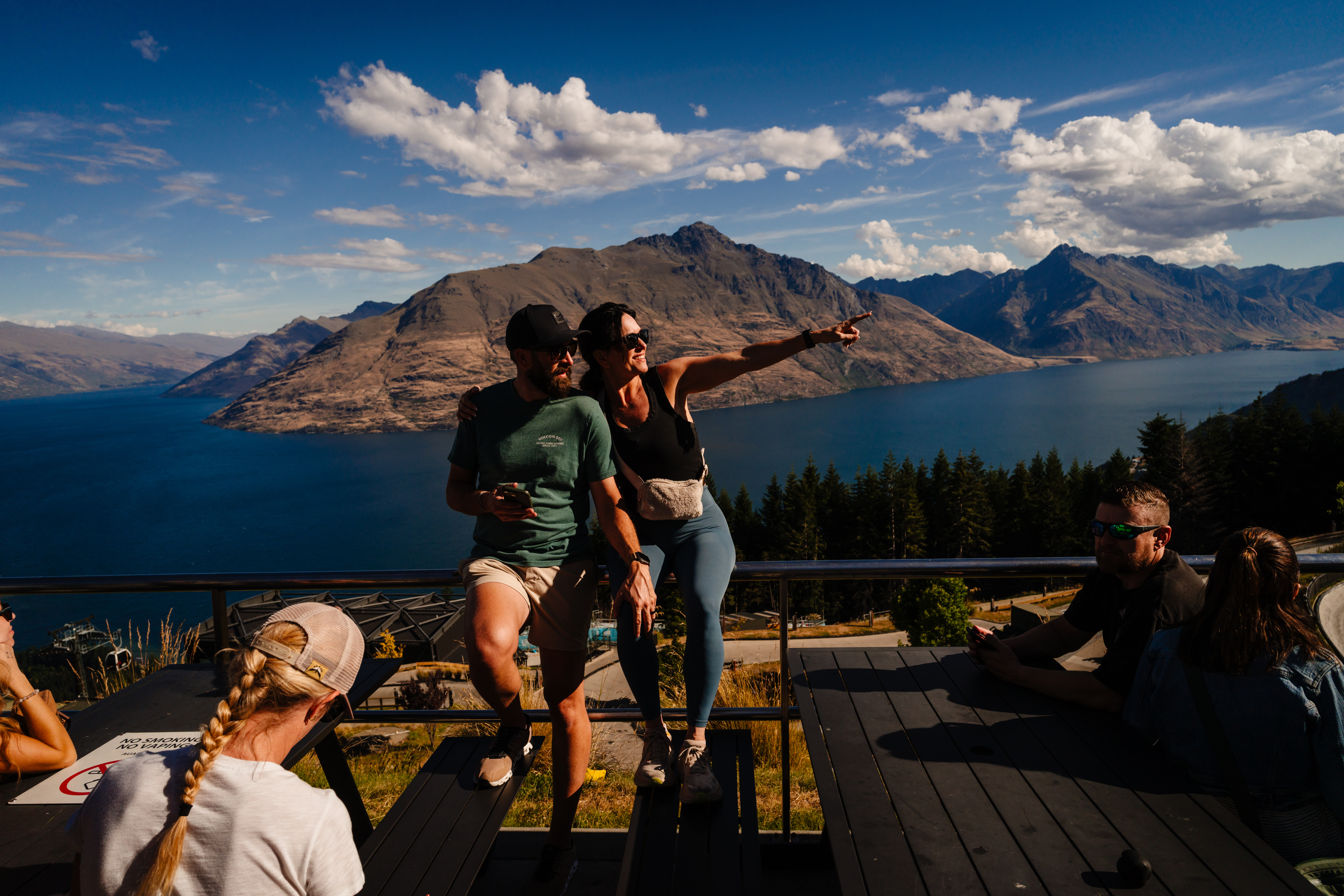 Intimate mountaintop wedding in Wanaka, New Zealand - Vinson Images