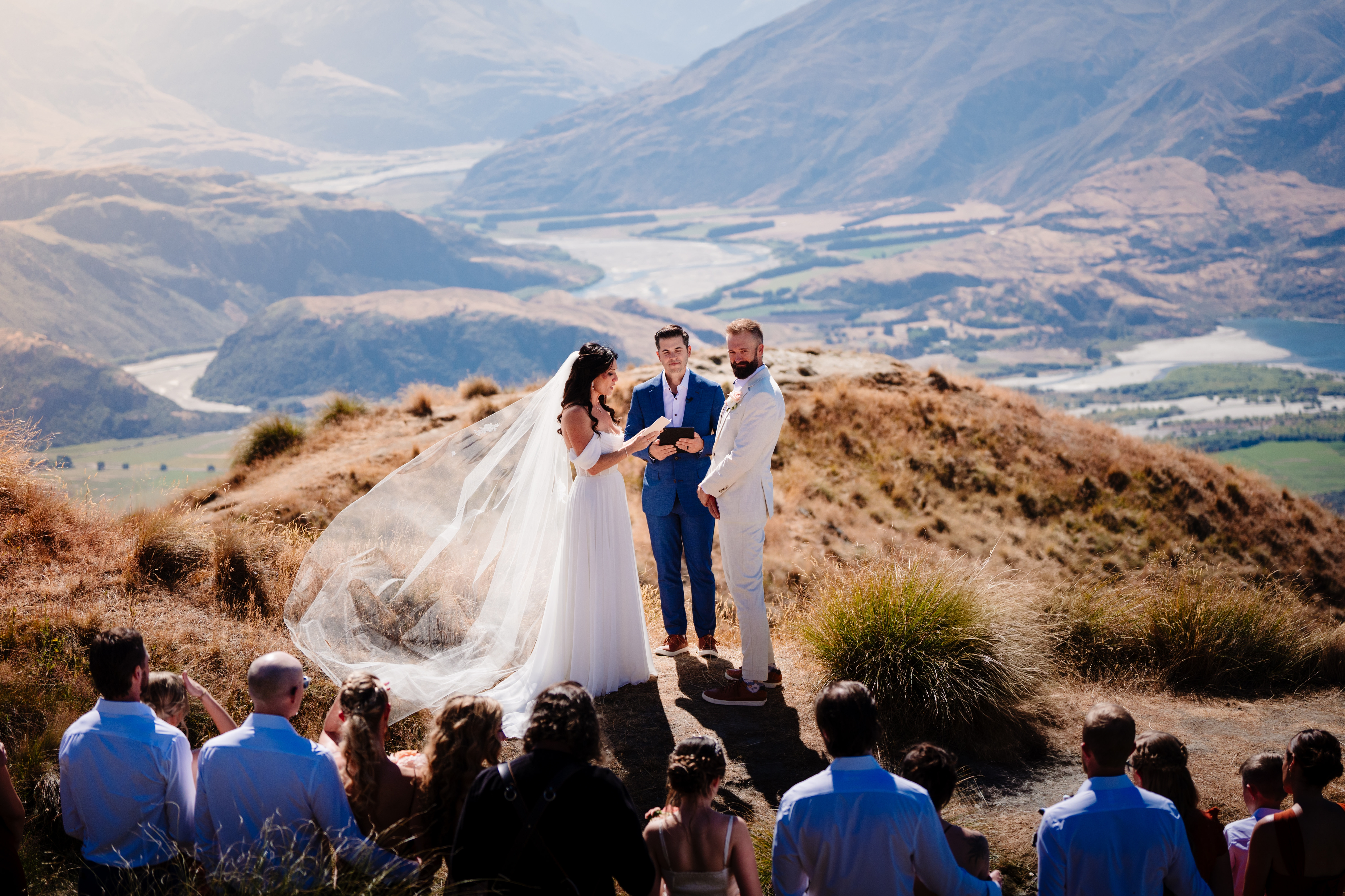 Intimate mountaintop wedding in Wanaka, New Zealand - Vinson Images