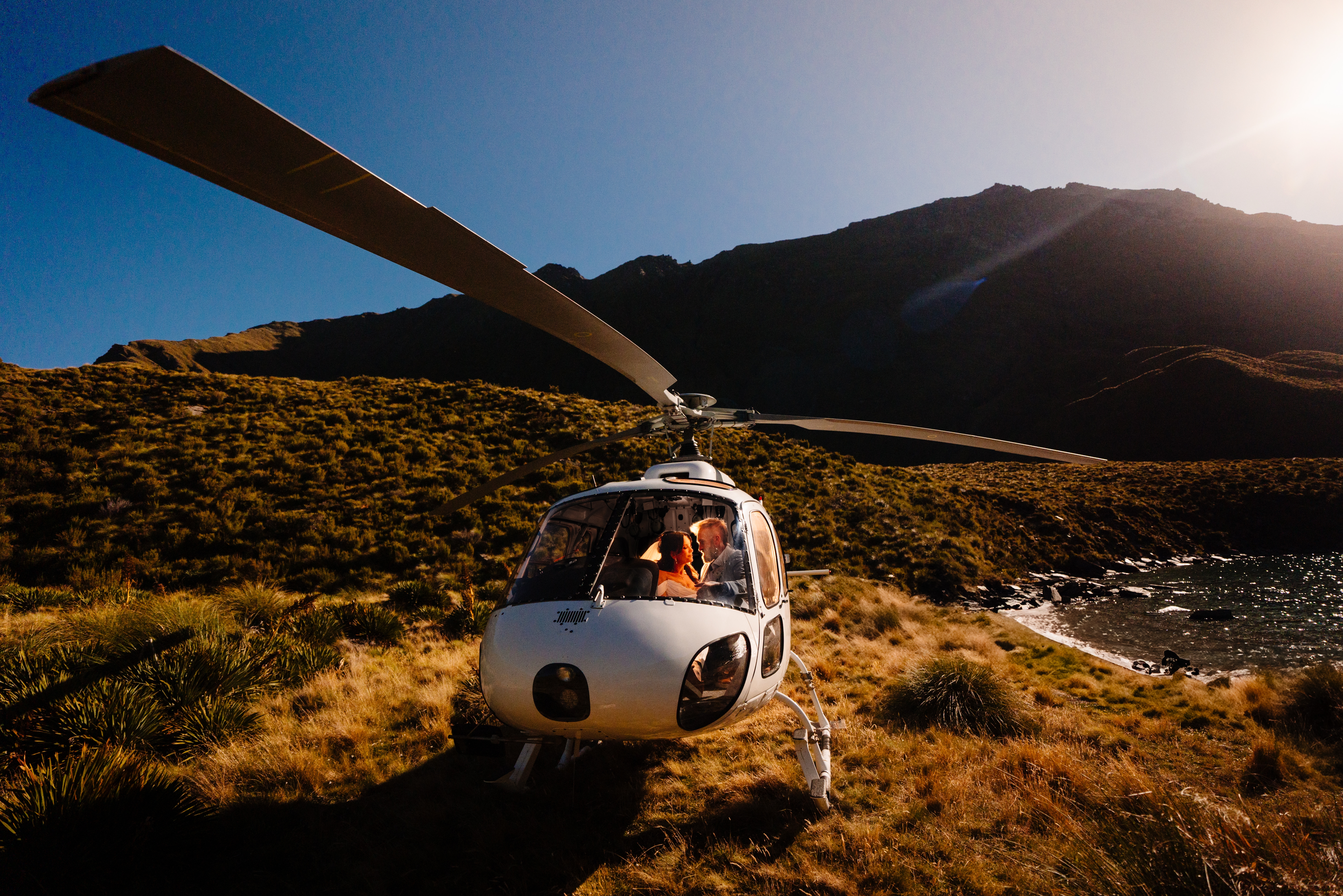 Intimate mountaintop wedding in Wanaka, New Zealand - Vinson Images