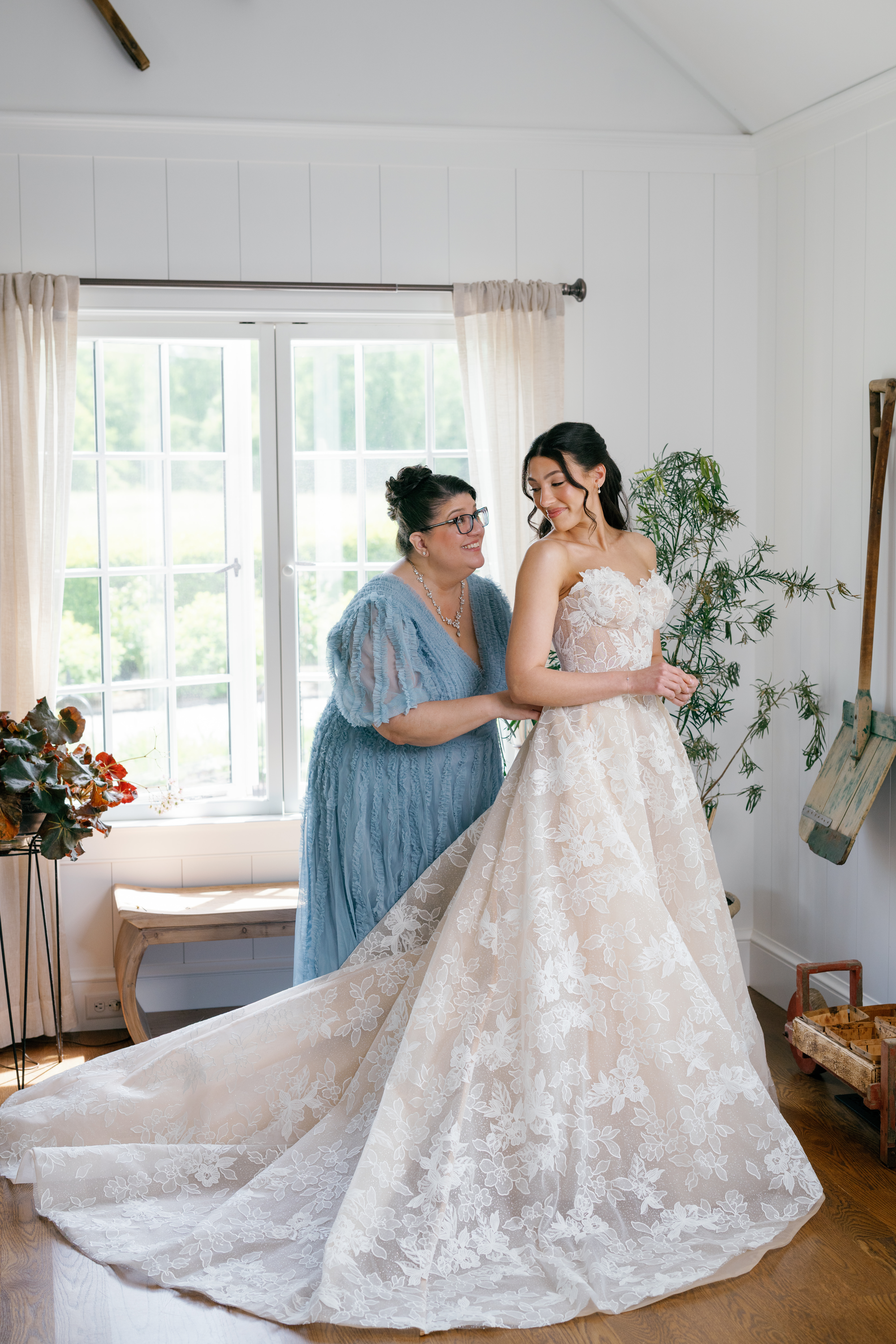 Smith Farm Gardens Wedding - Photo by Kamalov Photography