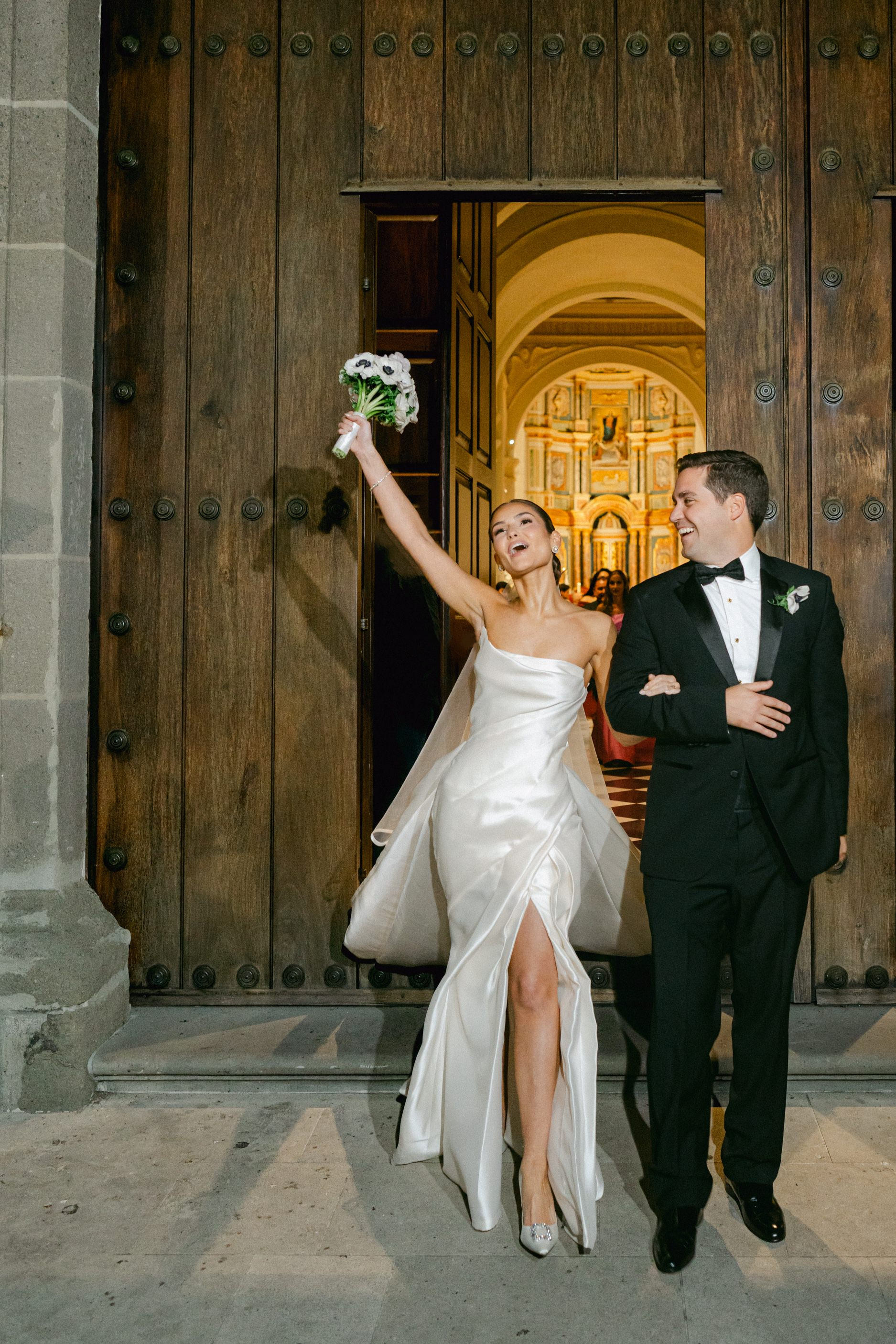 How to Choose the Right Luxury Wedding Photographer - Photo by Ruben Parra