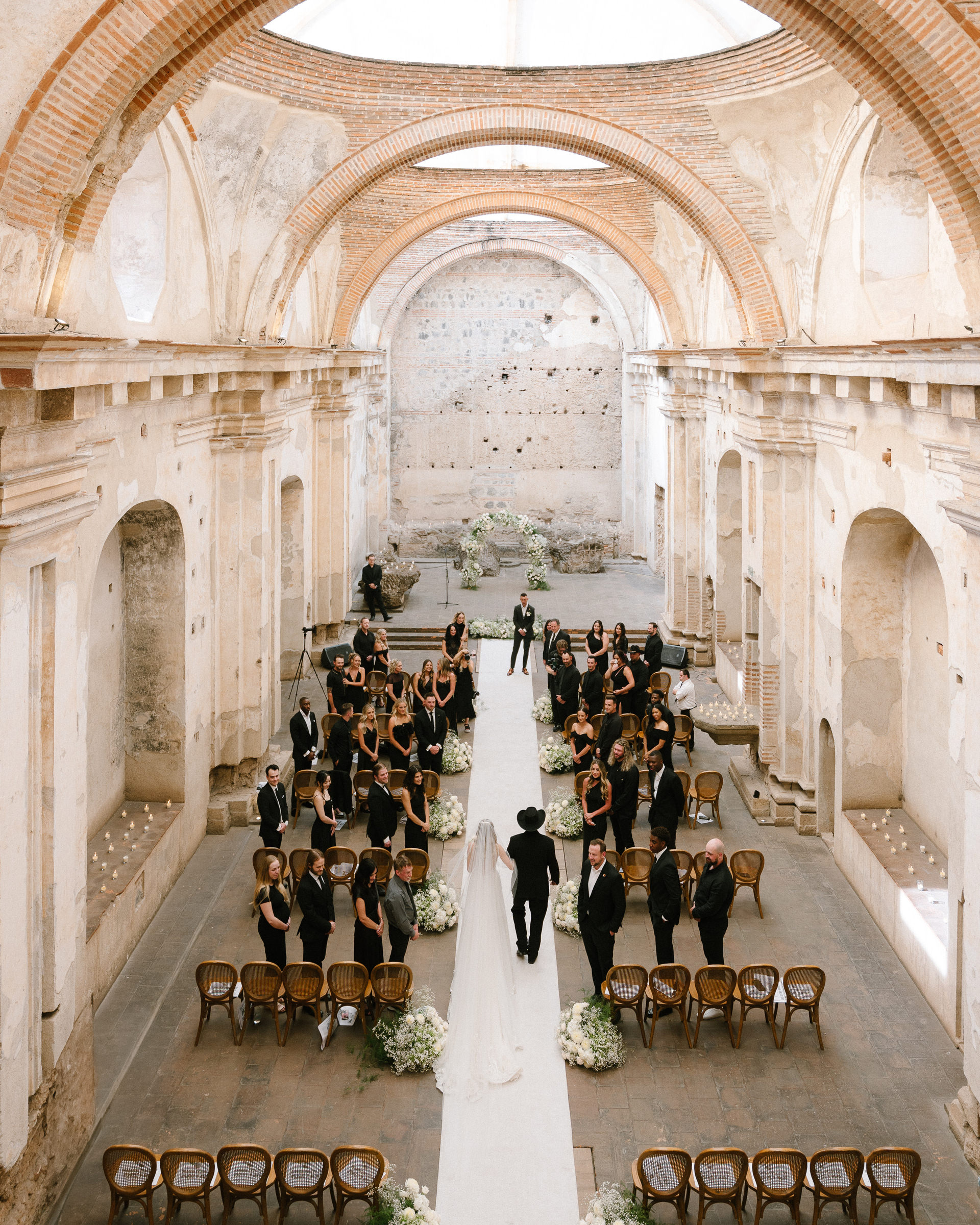 Best Wedding Photographers in Guatemala - Photo by Rony Auyon