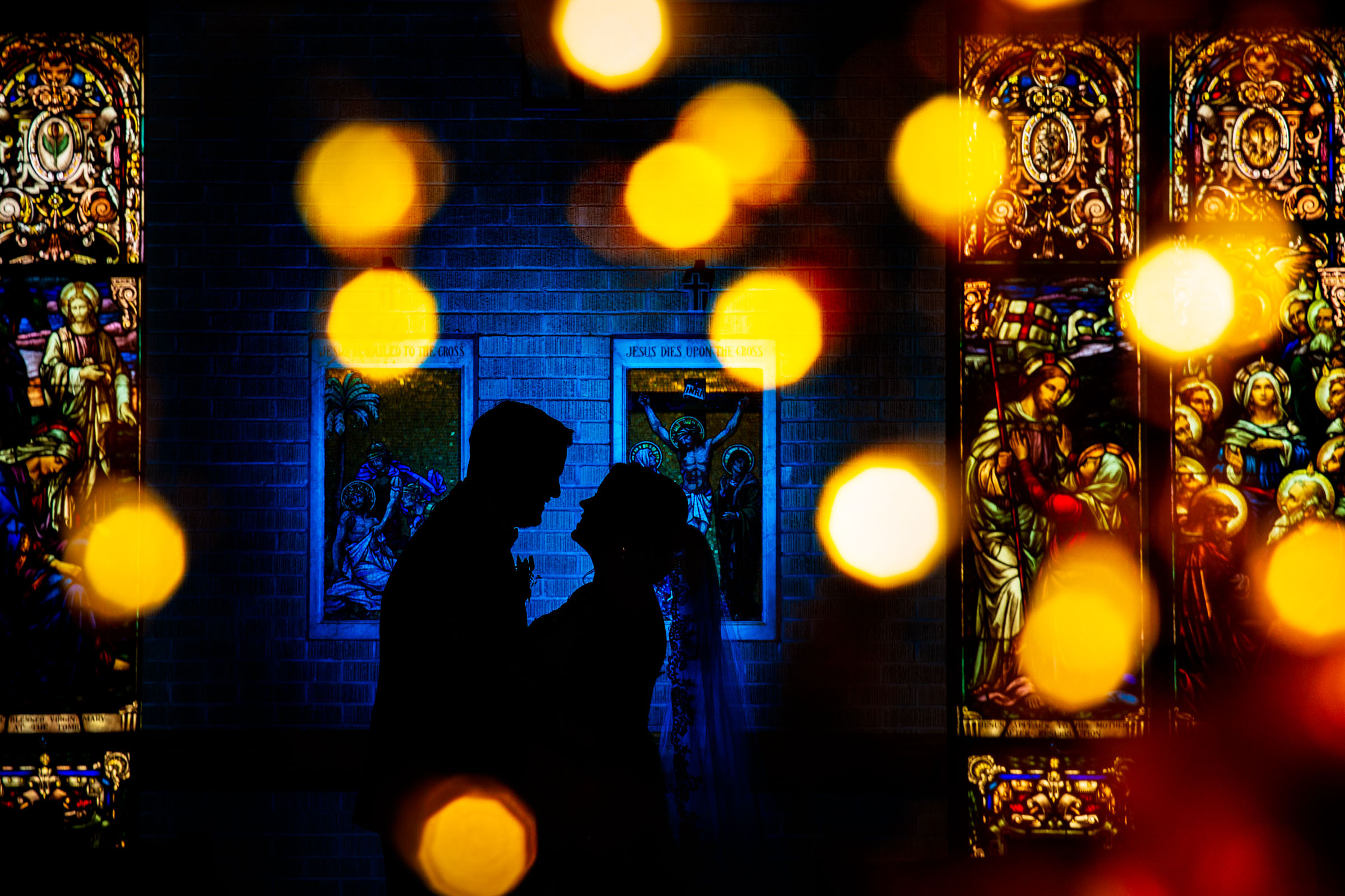 bokeh-light-couple-silhouette-md-photo-films