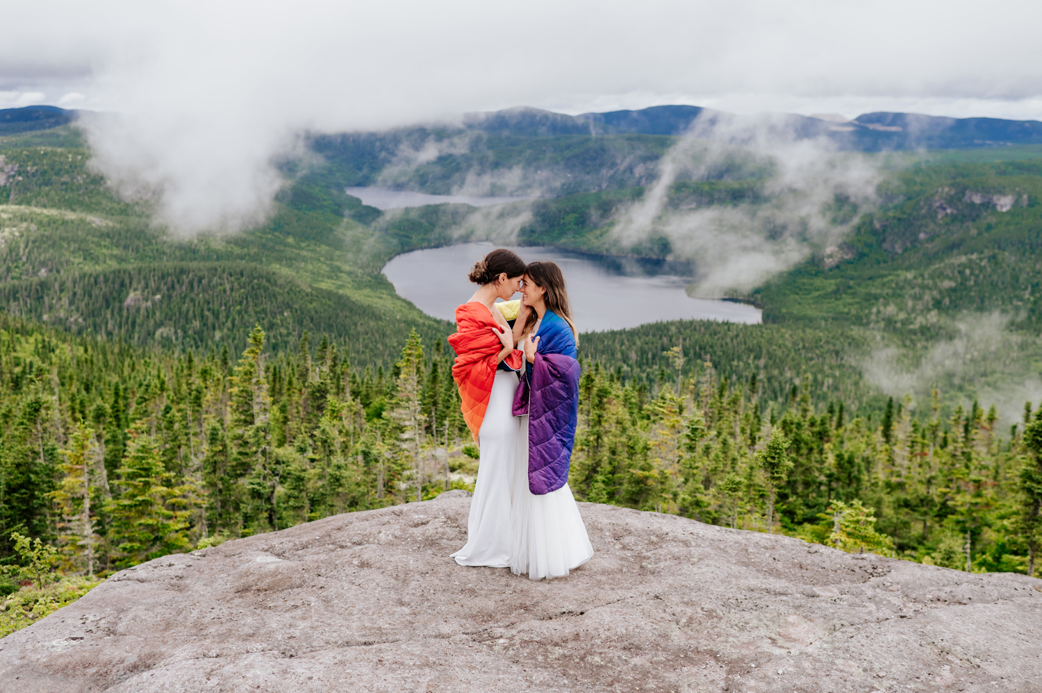 two brides eloping on mountain-Mirona Photographe