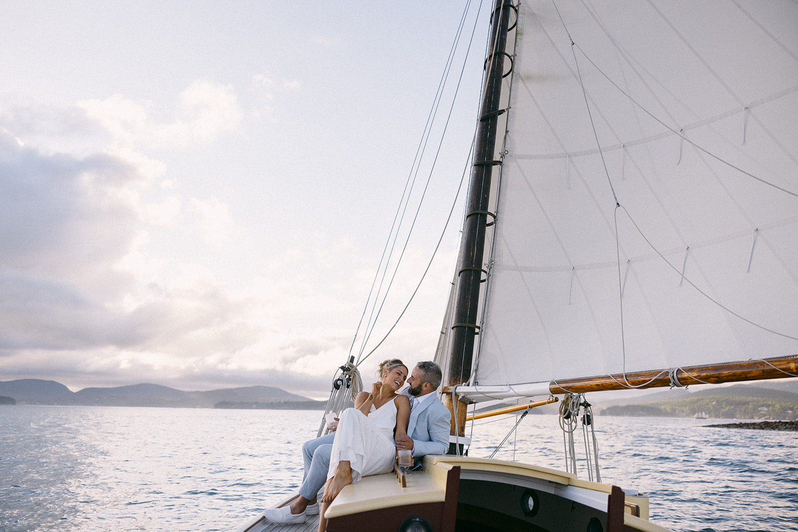 Best Wedding Photographers in Massachusetts, New Hampshire, and Maine - Photo by Bridget and Ryan