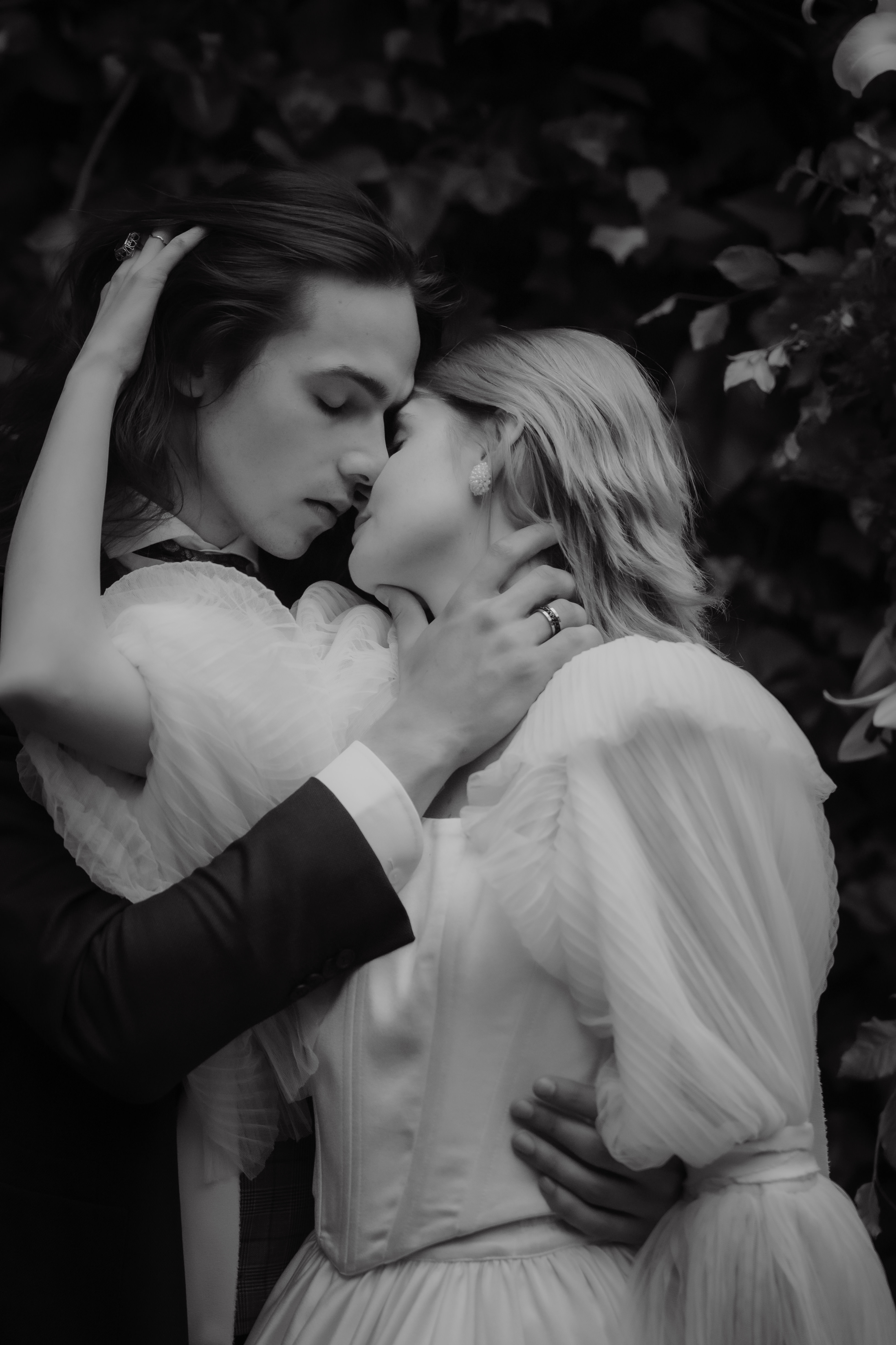 couple in romantic pose-Jeff Gagnon Photography