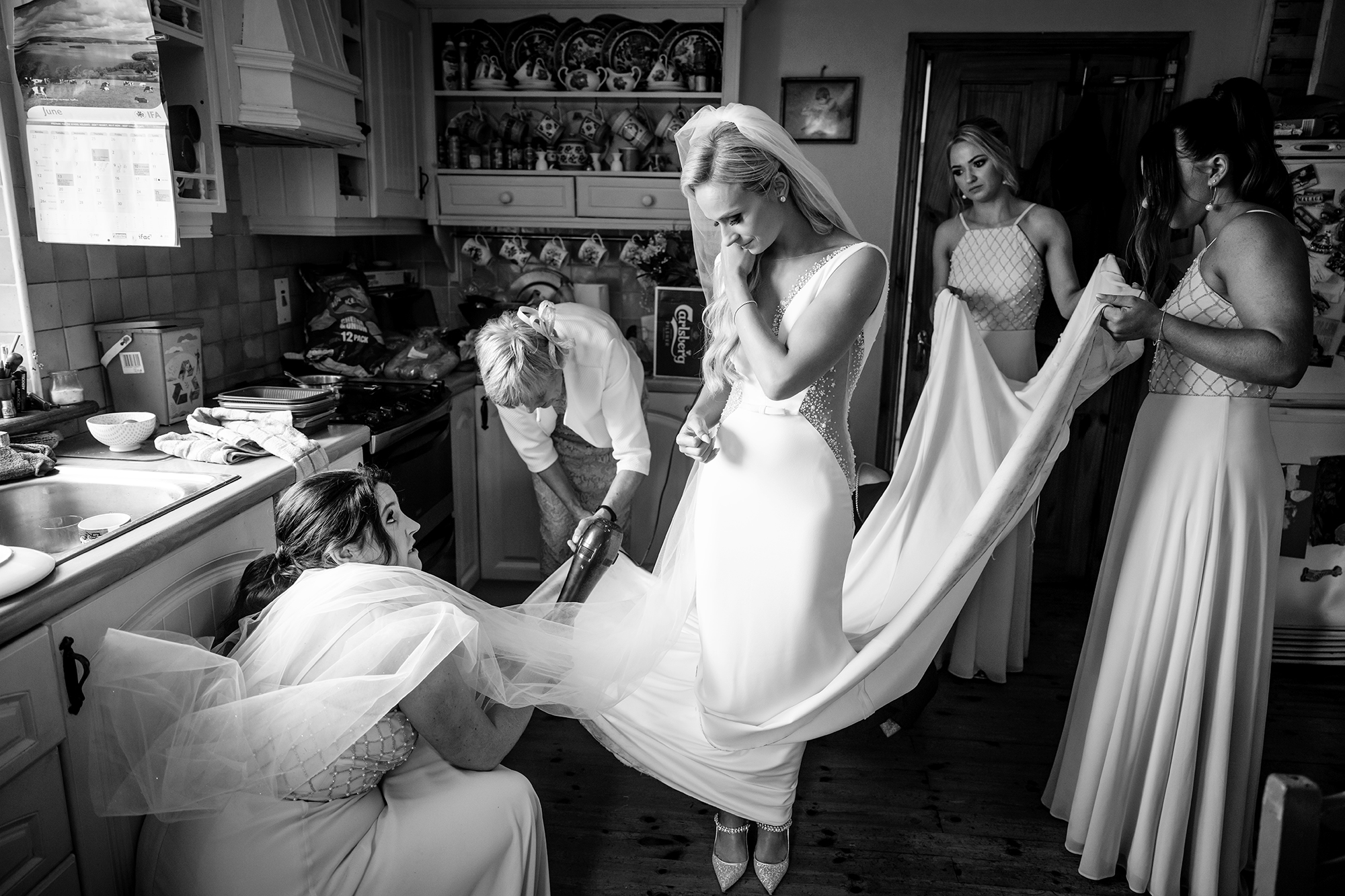 Documentary wedding photography by Yvonne Vaughn, Ireland wedding photographer
