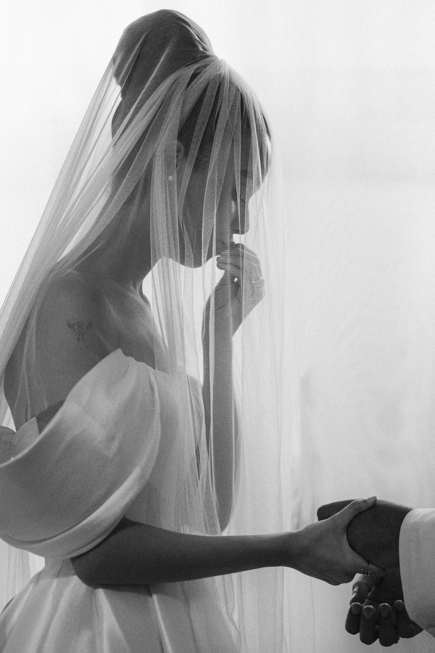 sweet moment between bride and someone-Raphaelle Granger