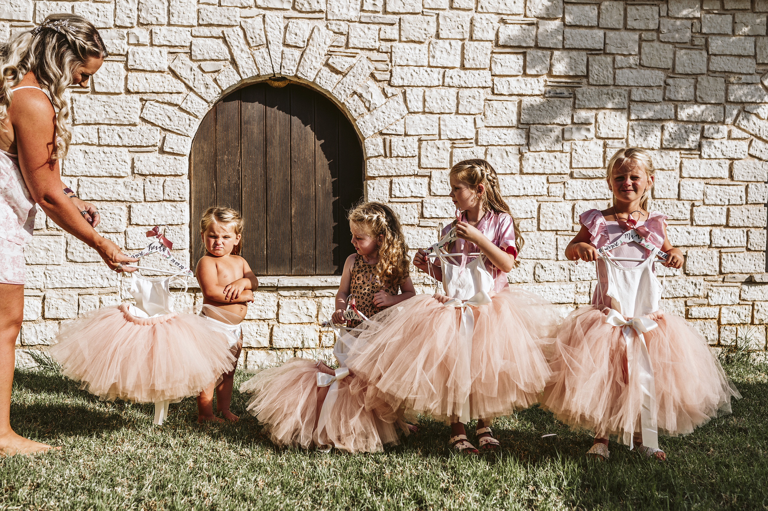 Cute flower girl moment - photo by Greece wedding photographer Christoforos Korakianitis Imaging Cute flower girl moment - photo by Greece wedding photographer Christoforos Korakianitis Imaging