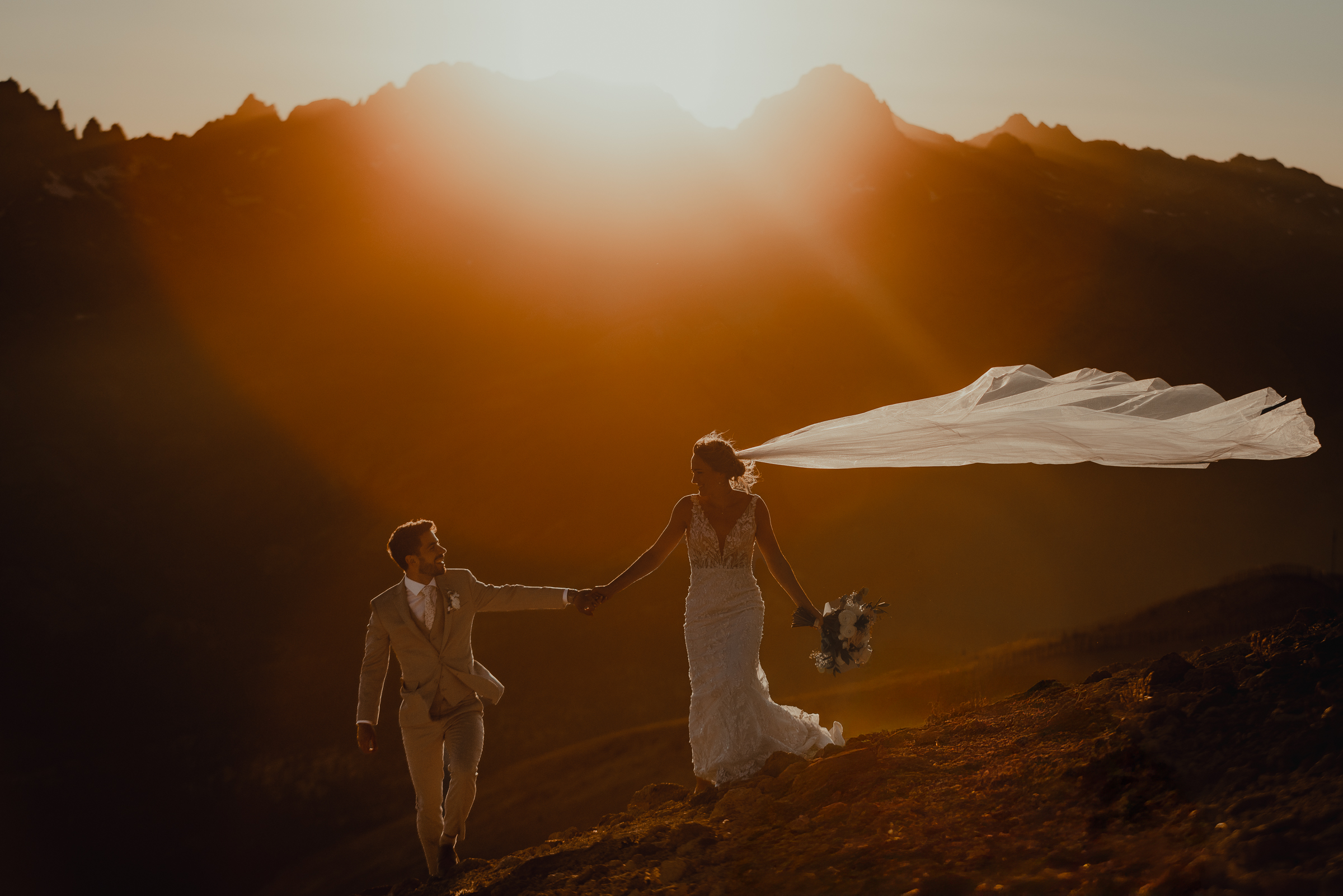 Desert veil, photo by Minaret Photo, California wedding photographers