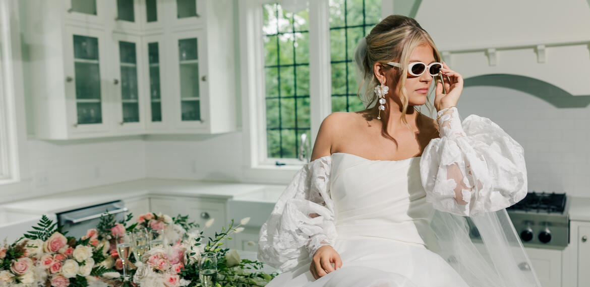 Wedding at Venue3Two in Grand Rapids by Chrystin Melanie Photography