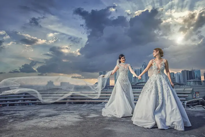 lesbian-brides-against-city-landscape-worlds-best-wedding-photos-cm-leung-hongkong-wedding-photographers