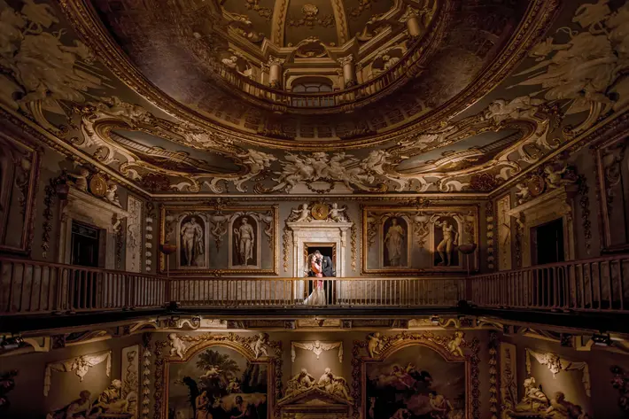 couple-portrait-in-highly-ornate-interior-setting-eye-jogia-photography