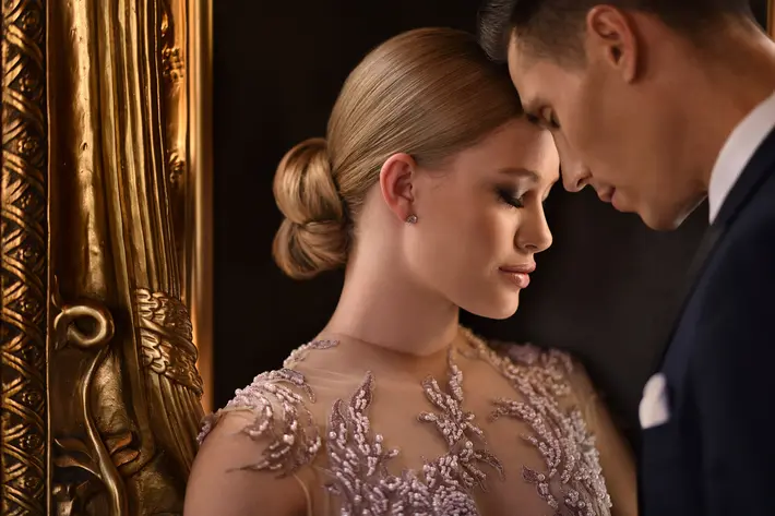 classic-couple-bride-with-blonde-chignon-worlds-best-wedding-photos-jerry-ghionis-top-las-vegas-photographer