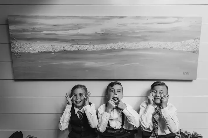 kids-making-funny-faces-modernmade-weddings