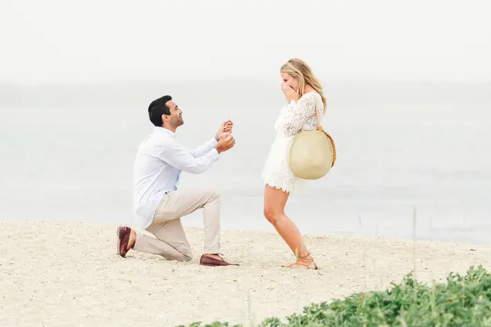 beach-proposal-zofia-co-photography