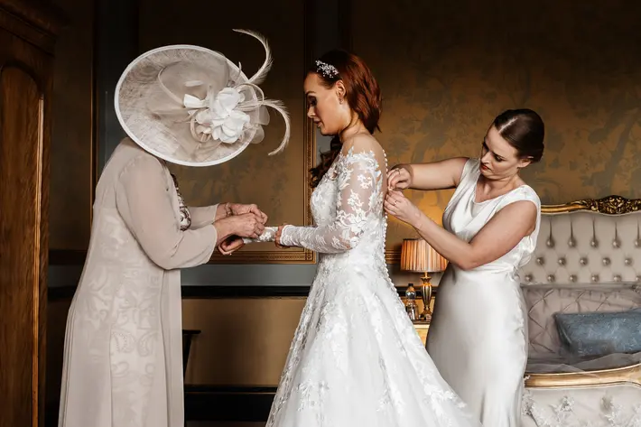 Rise-hall-yorkshire-england-wedding-mandg-photography