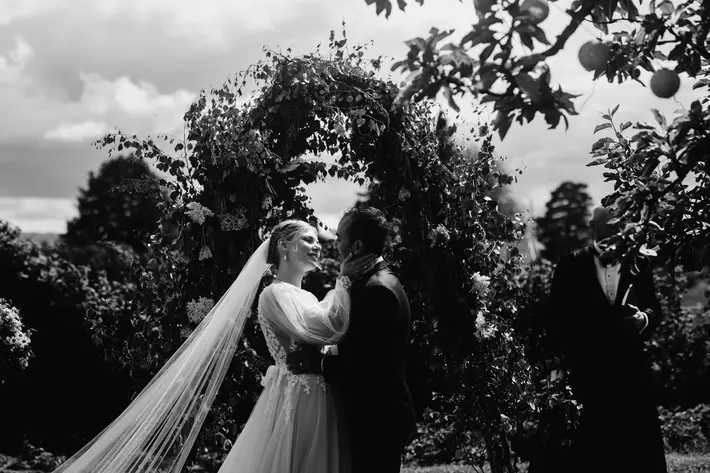 Backyard wedding Toten Norway Foto Gard