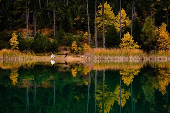 World's Best Wedding Photos - Stunning Locations - Phot by Dimi and Wallace